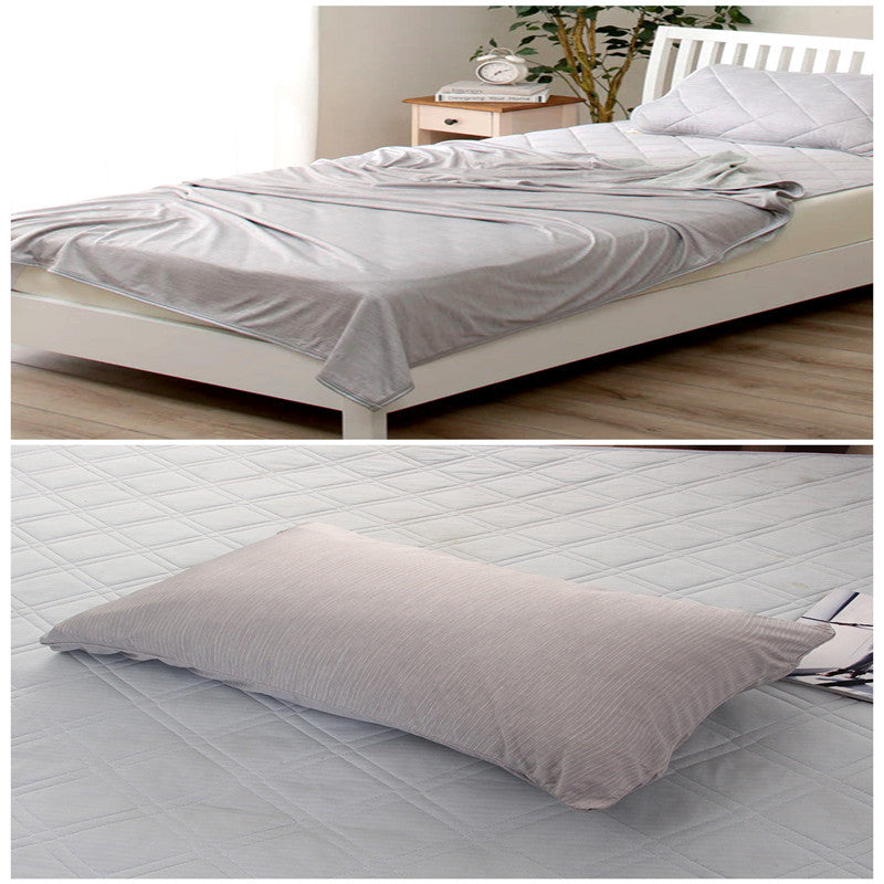 Breathable Cooling Blanket with Washable Cover for Hot Sleepers